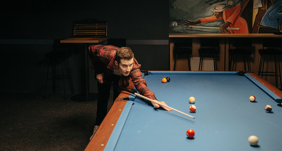 How-to-Make-Straight-in-Shots-in-pool